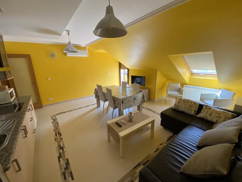 Deluxe Apartment | Living area