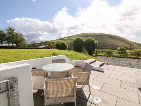 Cottage | Property grounds