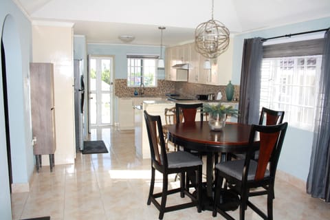 House, Sea View | Living area