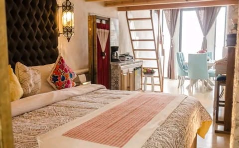 Deluxe Villa | Free WiFi, bed sheets