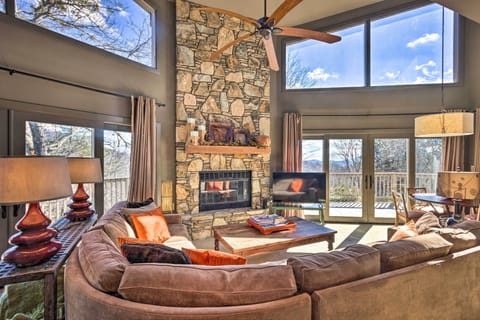 House (3 Bedrooms) | Front of property