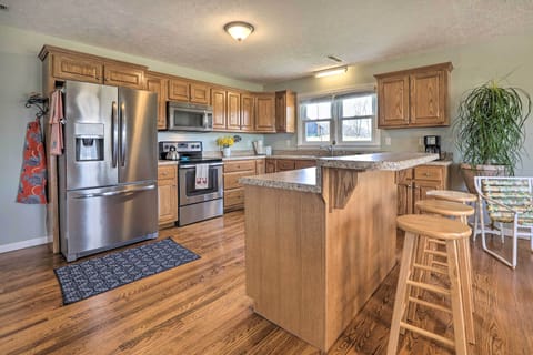 House (2 Bedrooms) | Interior