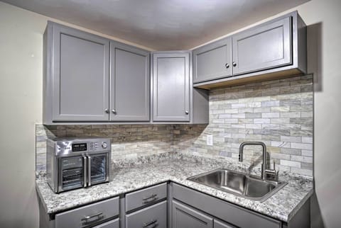 Apartment (0 Bedroom) | Interior