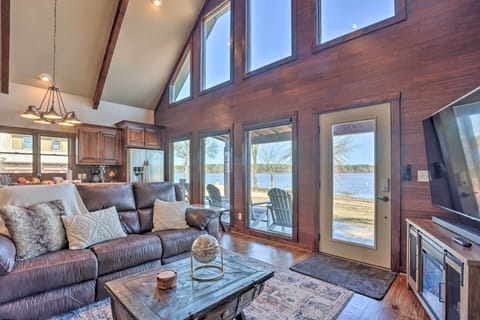House (3 Bedrooms) | Front of property