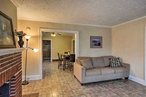 House (2 Bedrooms) | Interior