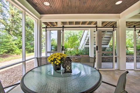 House (5 Bedrooms) | Interior