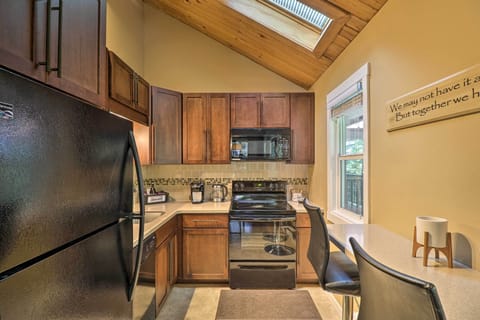 Apartment (0 Bedroom) | Interior