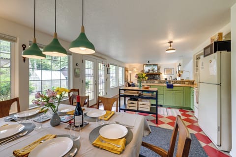 Cottage (2 Bedrooms) | Interior
