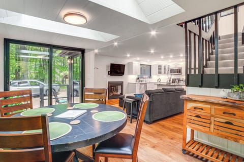 Cottage (2 Bedrooms) | Interior