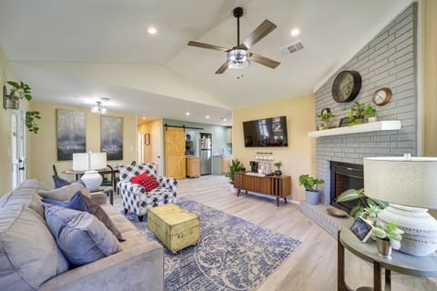 House (3 Bedrooms) | Front of property