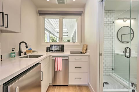 Apartment (0 Bedroom) | Interior