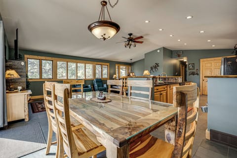 House (3 Bedrooms) | Interior