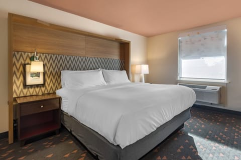 Suite, 1 Bedroom | In-room safe, desk, iron/ironing board, free cribs/infant beds