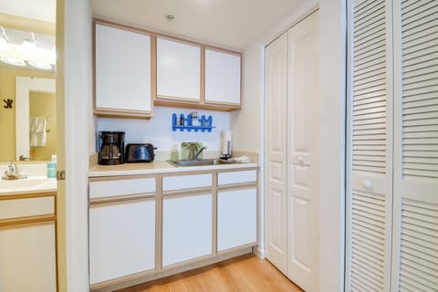 Apartment (0 Bedroom) | Interior