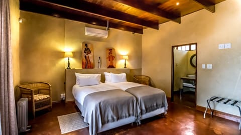 Luxury Room (at the Barnyard) | Egyptian cotton sheets, premium bedding, pillowtop beds, in-room safe