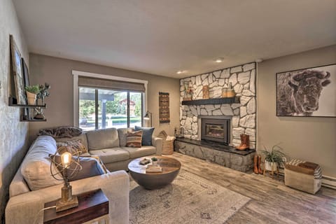 Apartment (2 Bedrooms) | Front of property