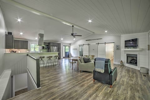 House (4 Bedrooms) | Front of property