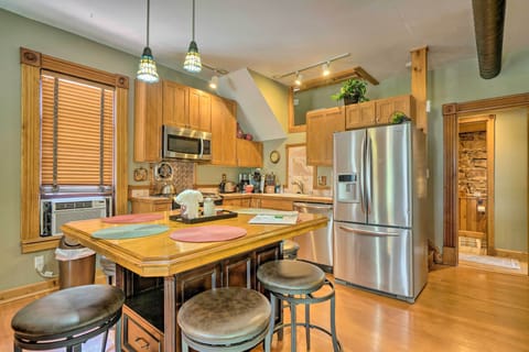 Cottage (2 Bedrooms) | Interior