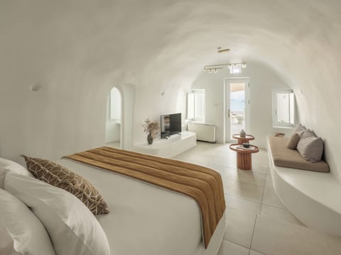 Luxury Villa, Private Pool (Volcano, Sea and Blue Dome View) | Premium bedding, free minibar items, in-room safe