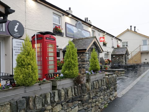 Cottage | Property grounds