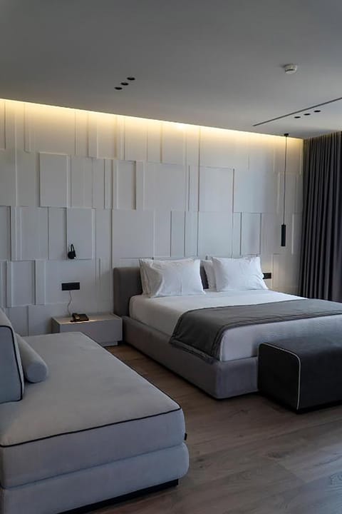 Superior Suite | Free WiFi, bed sheets