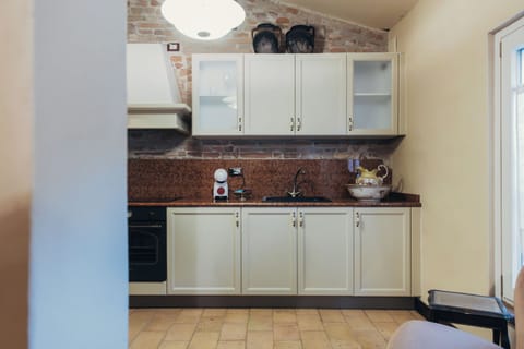 Apartment | Private kitchen | Espresso maker, coffee/tea maker, electric kettle