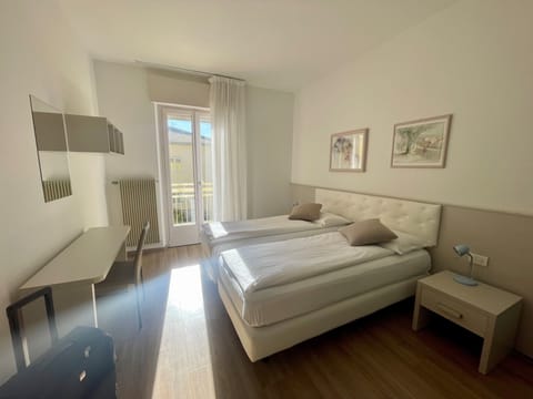 Comfort Double Room | Desk, free WiFi, bed sheets