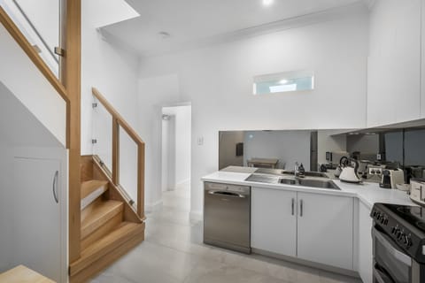 Family Apartment | Private kitchen | Full-size fridge, microwave, oven, stovetop