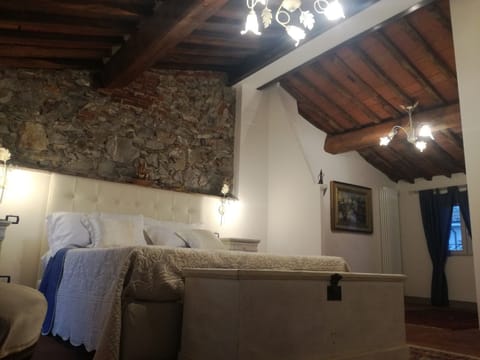 Exclusive Suite | Egyptian cotton sheets, premium bedding, individually furnished, desk