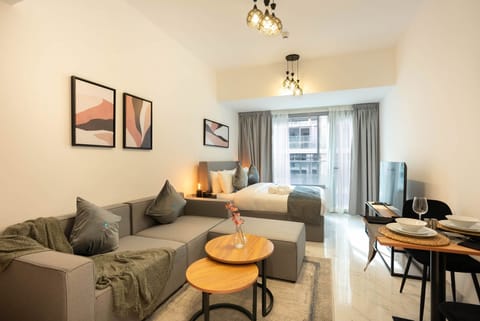Basic Apartment | Living area