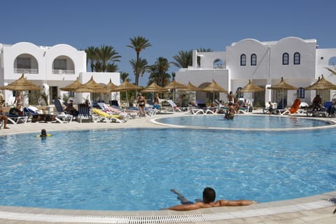 Indoor pool, 2 outdoor pools, pool umbrellas, sun loungers