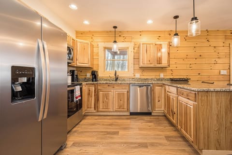 House (4 Bedrooms) | Property amenity