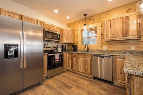 House (4 Bedrooms) | Property amenity