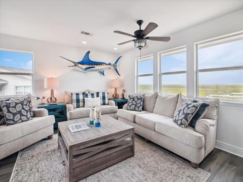 House (3 Bedrooms) | Property amenity