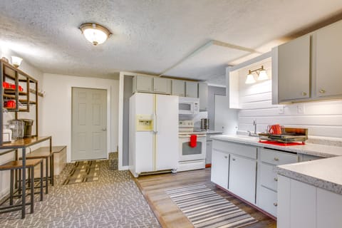 Apartment (1 Bedroom) | Interior