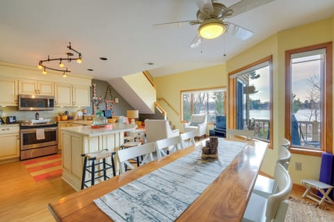 Apartment (3 Bedrooms) | Front of property