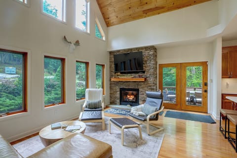 House (3 Bedrooms) | Front of property