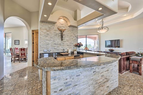 Villa (6 Bedrooms) | Interior