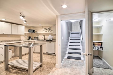 Apartment (1 Bedroom) | Interior