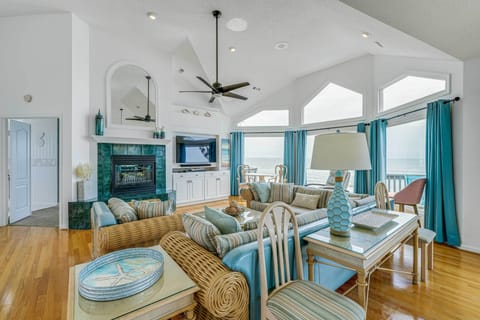 House (6 Bedrooms) | Interior