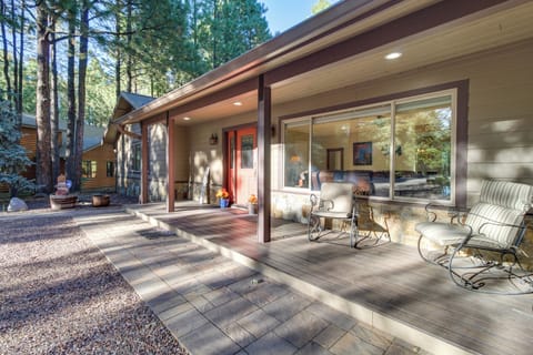 House (4 Bedrooms) | Interior