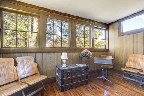 House (5 Bedrooms) | Interior