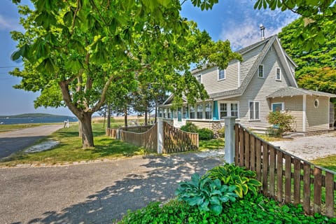 Cottage (4 Bedrooms) | Front of property