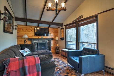 House (2 Bedrooms) | Front of property