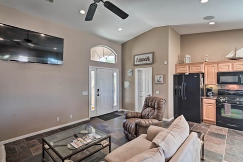House (3 Bedrooms) | Interior