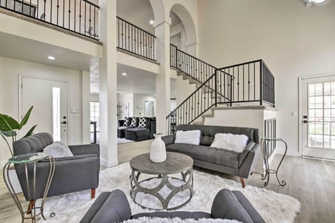 House (3 Bedrooms) | Front of property