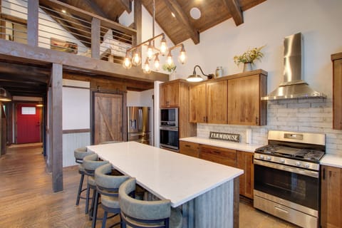 House (3 Bedrooms) | Interior