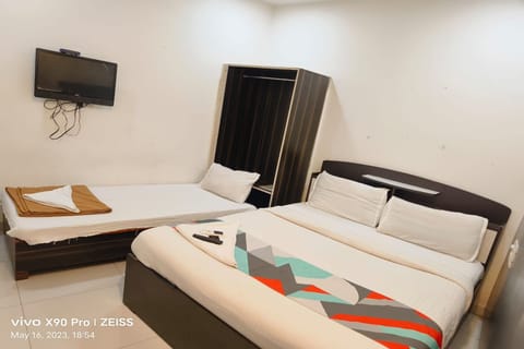 Standard Room | Desk, free WiFi, bed sheets