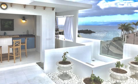 Grand Villa | Terrace/patio