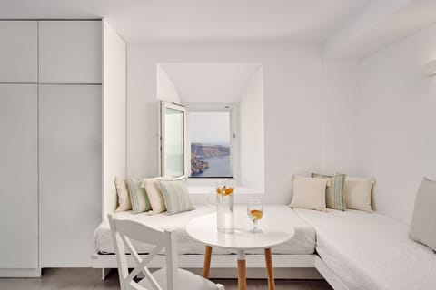 Superior Apartment | Split Level with Indoor & Outdoor Hot Tub and Caldera View | In-room safe, desk, soundproofing, iron/ironing board